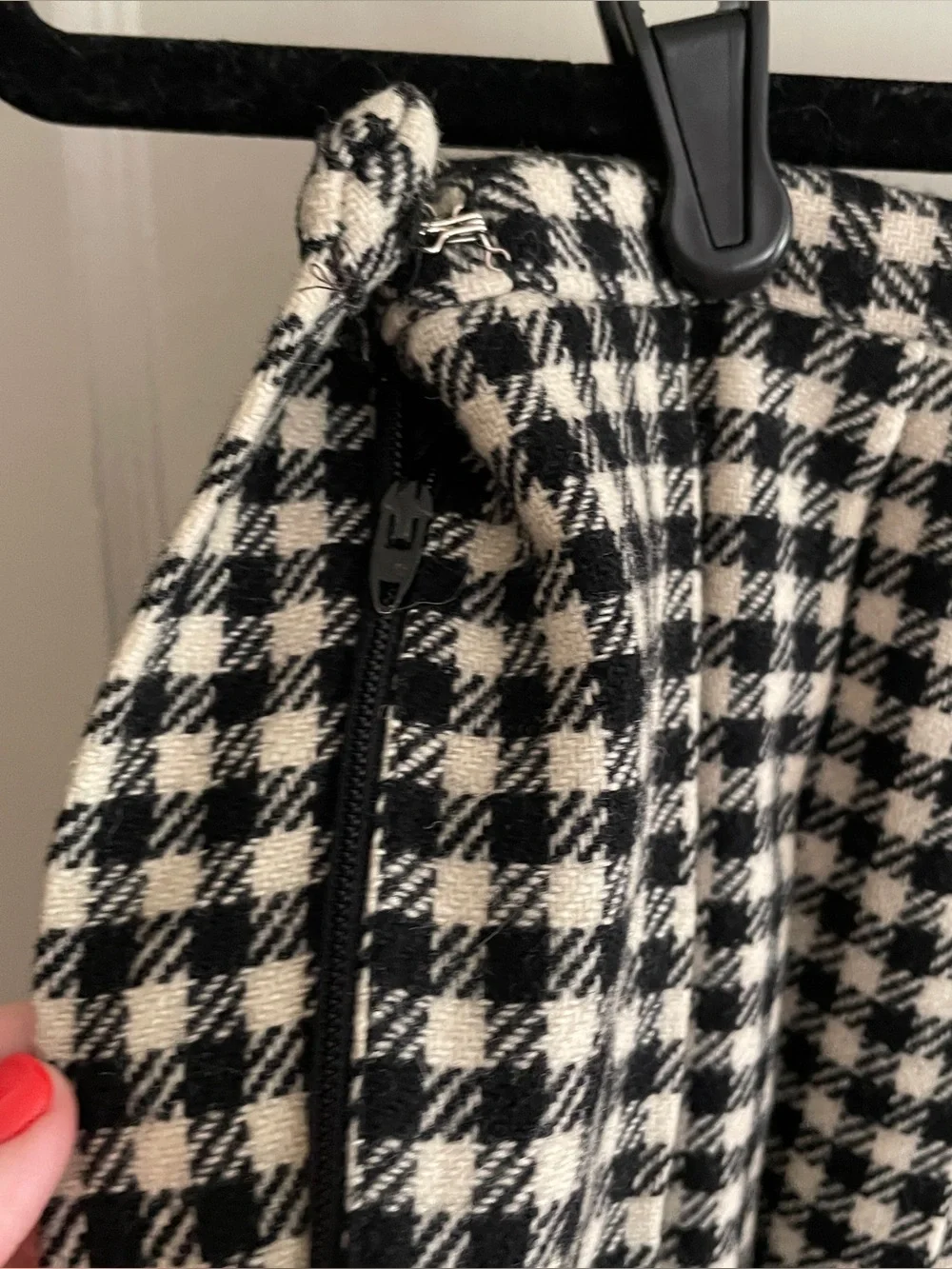 VTG Evan-Picone Black and White Houndstooth A-Line wool skirt